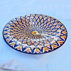 Majolica wall plate or centerpiece with Lucia fondo blue decoration