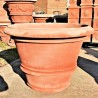 Grande vaso classico liscio con bordi in terracotta lavorato a mano