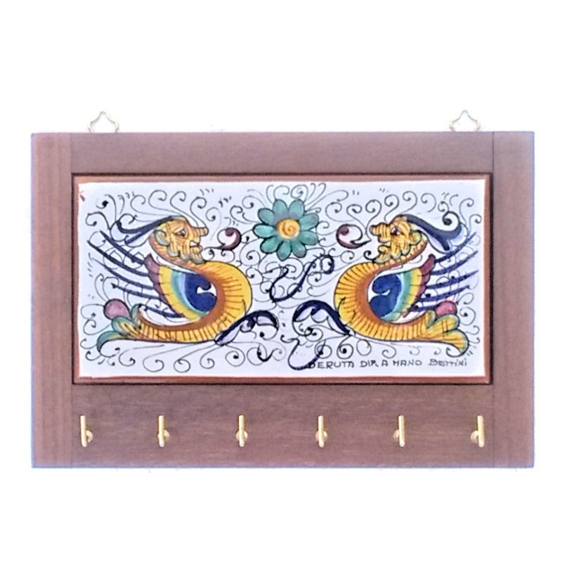 Hanger Deruta majolica ceramic with wooden frame Raphaelesque decoration Cm. 24