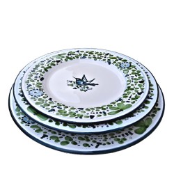 Servizio piatti tavola ceramica maiolica Deruta dipinto a mano decoro arabesco verde